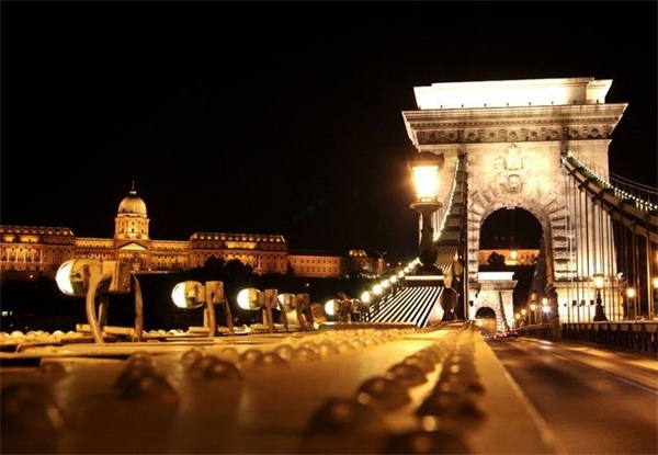 1651110596194995.jpg 城市照明設(shè)計(jì)工程的重要性